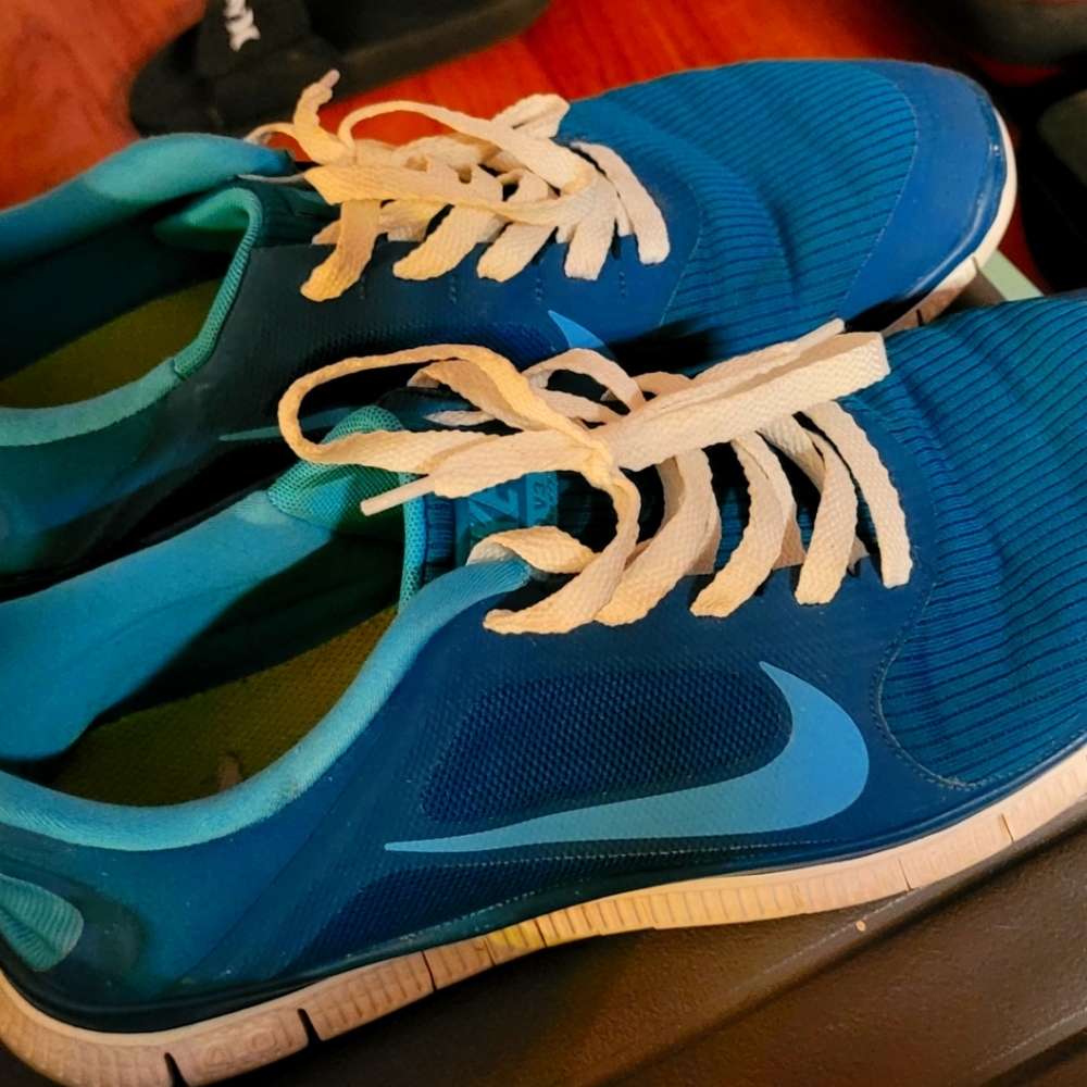 Nike shoes